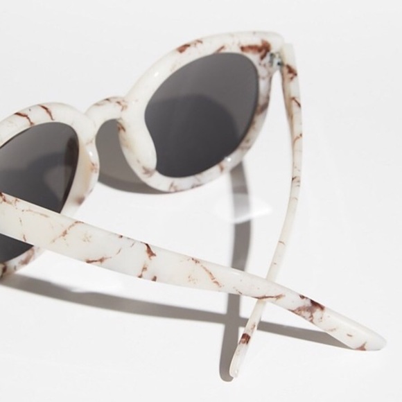 Abbey Road SUNGLASSES Round Mirror Marble Silver - Picture 3 of 4